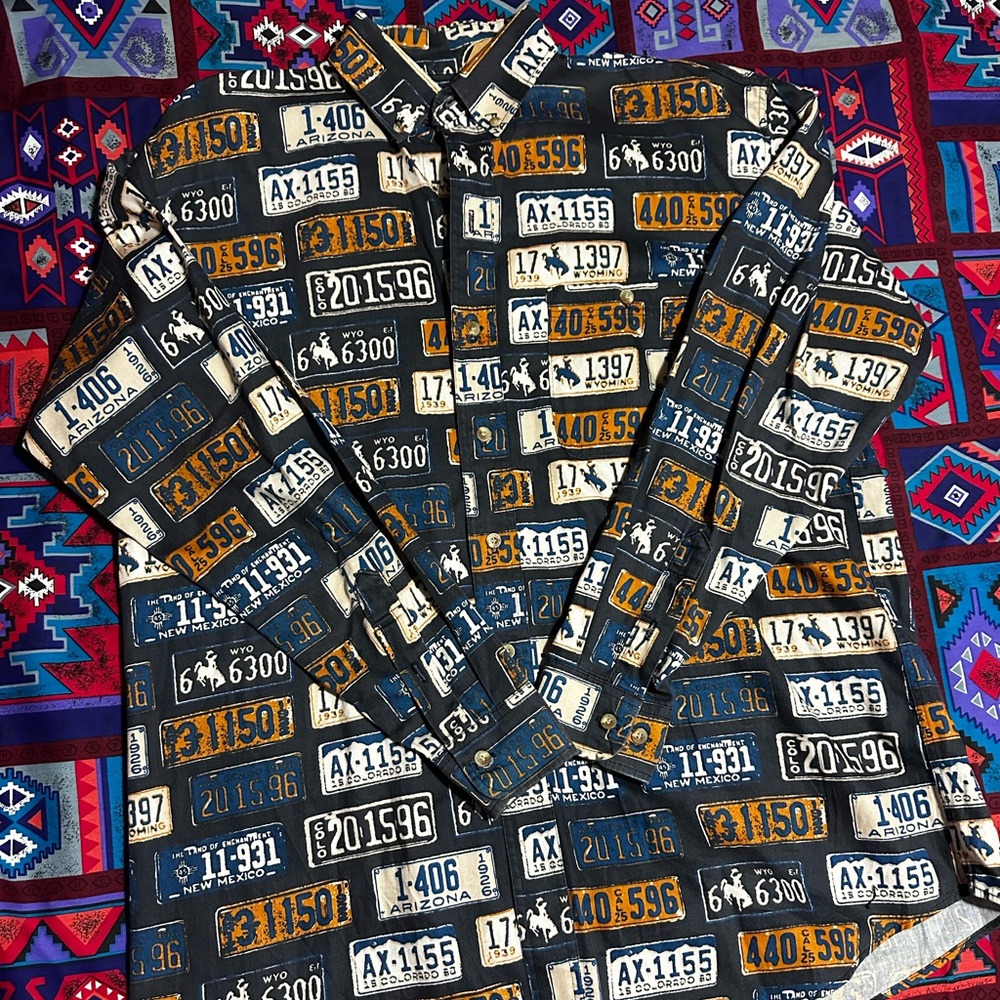 Barnfly license plate shirt!